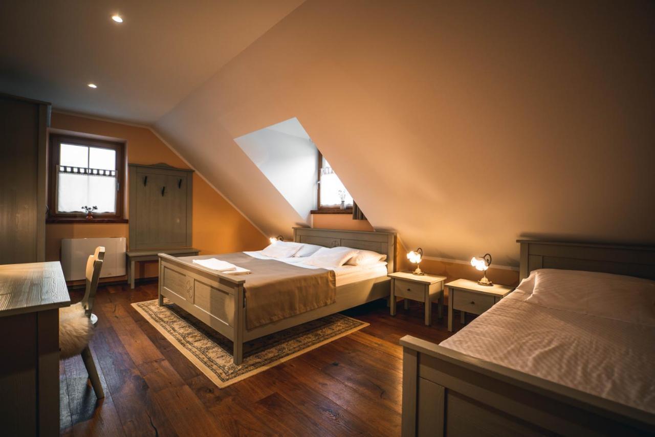 Hotel Zamorc Skofja Loka Bagian luar foto