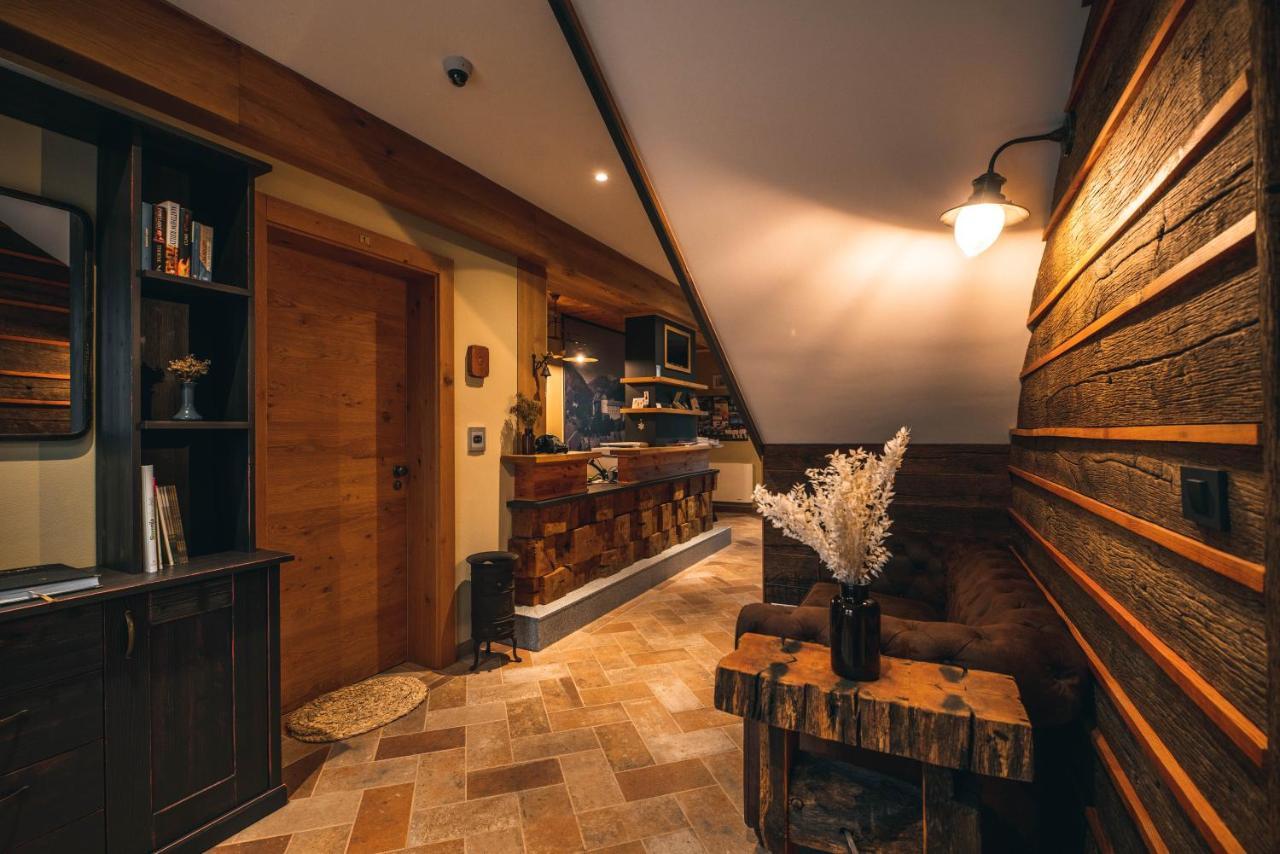 Hotel Zamorc Skofja Loka Bagian luar foto