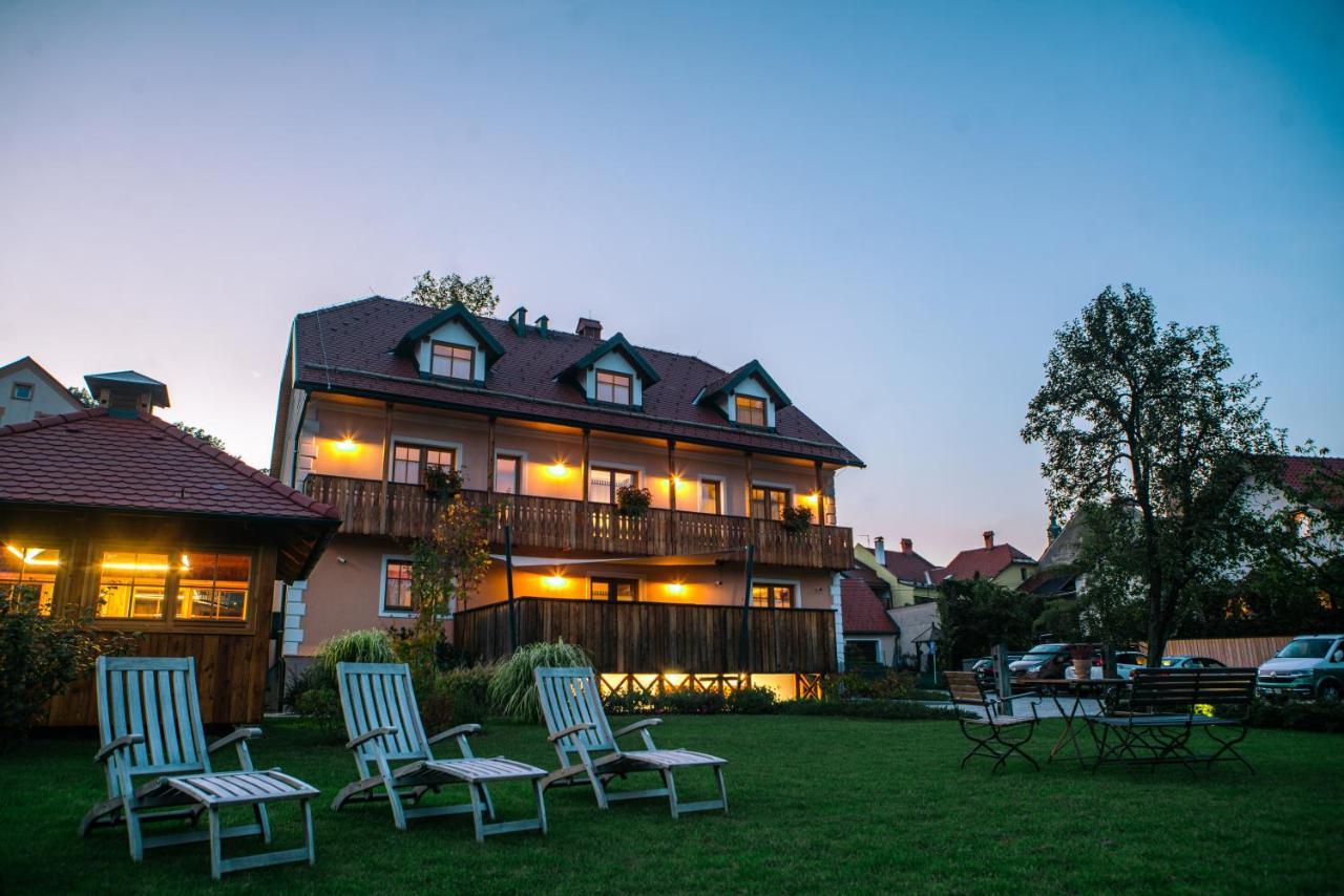 Hotel Zamorc Skofja Loka Bagian luar foto