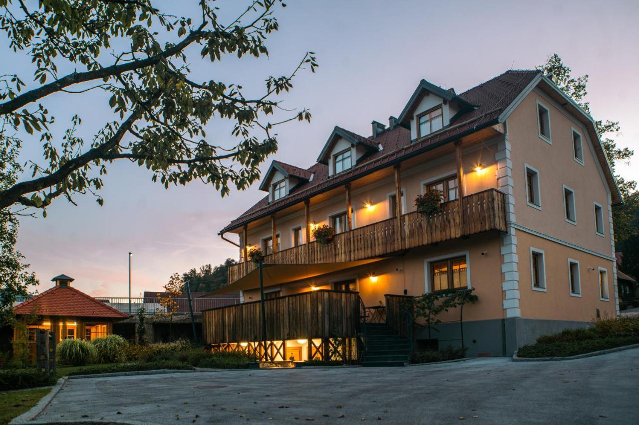 Hotel Zamorc Skofja Loka Bagian luar foto